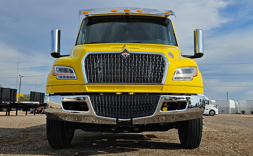 2027 international mv607 jerr-dan rollback yellow tow truck - 08 - front grill, bumper