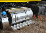 2027 international mv607 jerr-dan rollback yellow tow truck - 22 - fuel tank, battery box