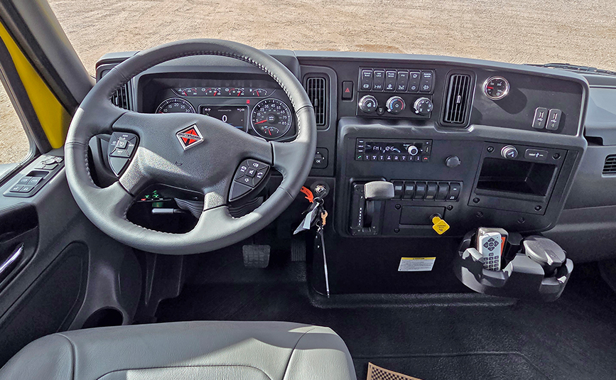 2027 international mv607 jerr-dan rollback yellow tow truck - 29 - dashboard