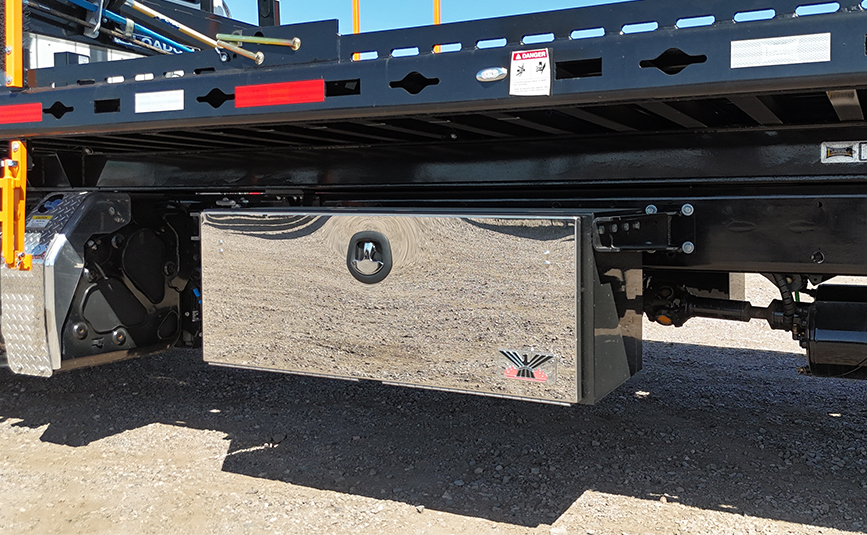 Freightliner Landoll Loadoll II rollback carrier - 12 - driver side toolbox