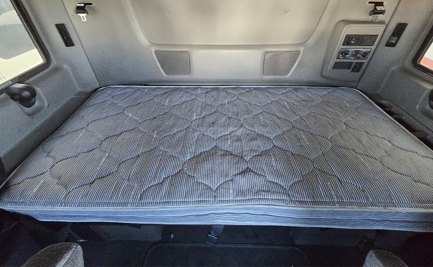 2020 International LT625 Sleeper Cab