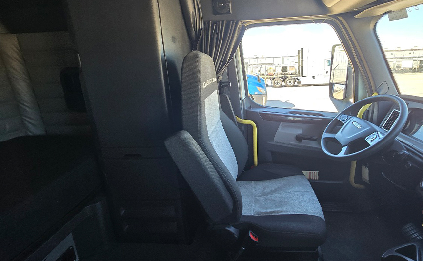 2022 Freightliner Cascadia 126 Sleeper Cab
