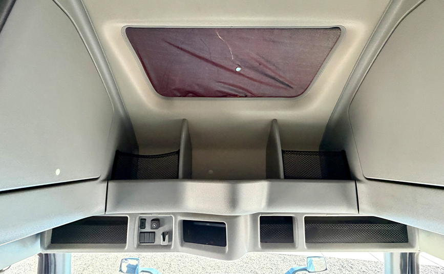 2023 Volvo VNL 860