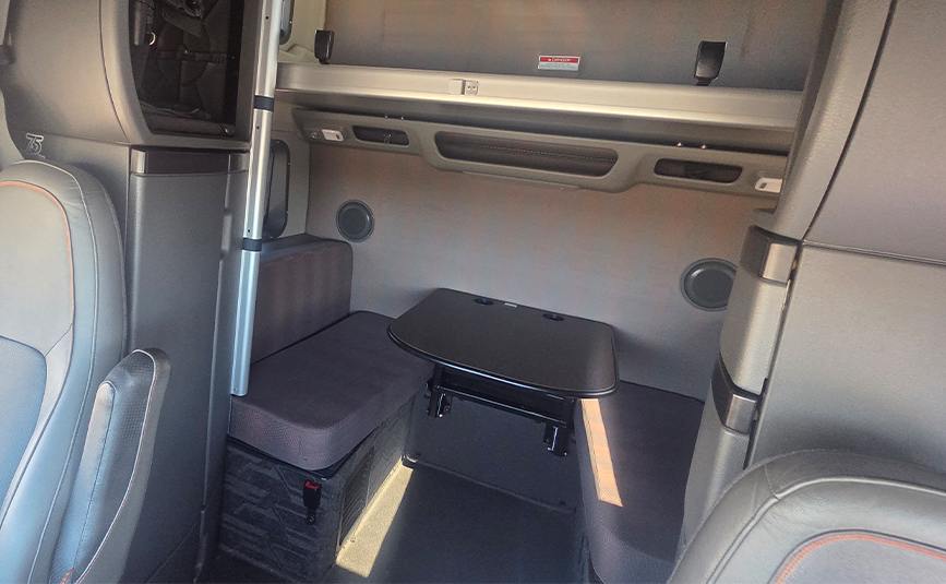 2023 Volvo VNL 860