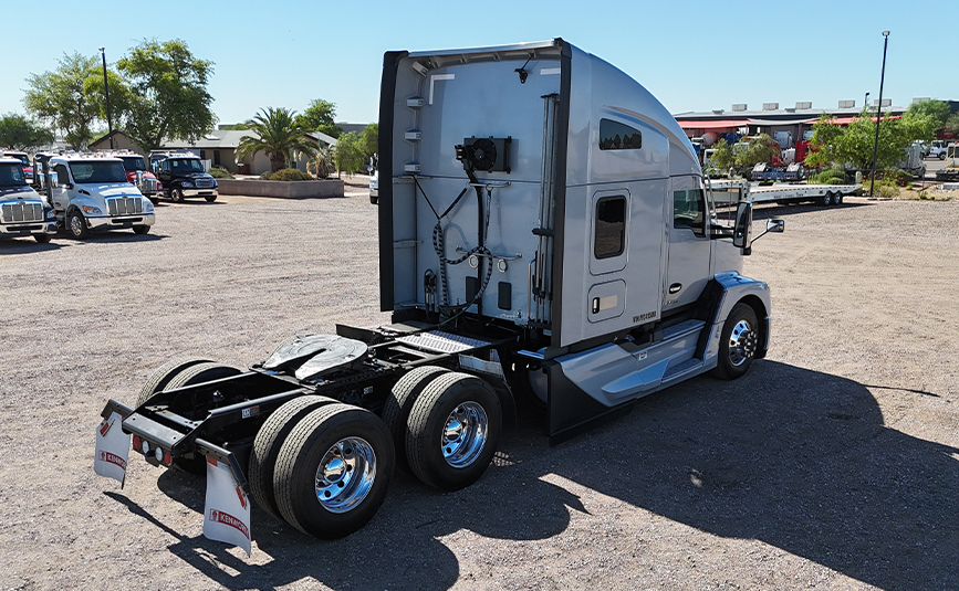 2023 Kenworth T680
