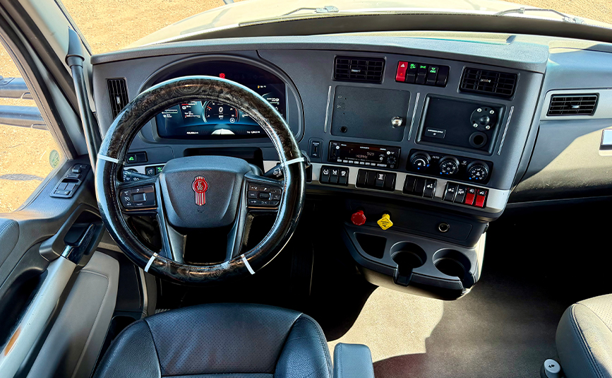 2023 Kenworth T680
