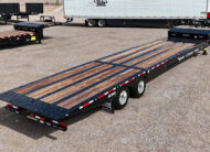 2027 landoll 930 51-15 black hydraulic tail trailer - 05 - rear side view