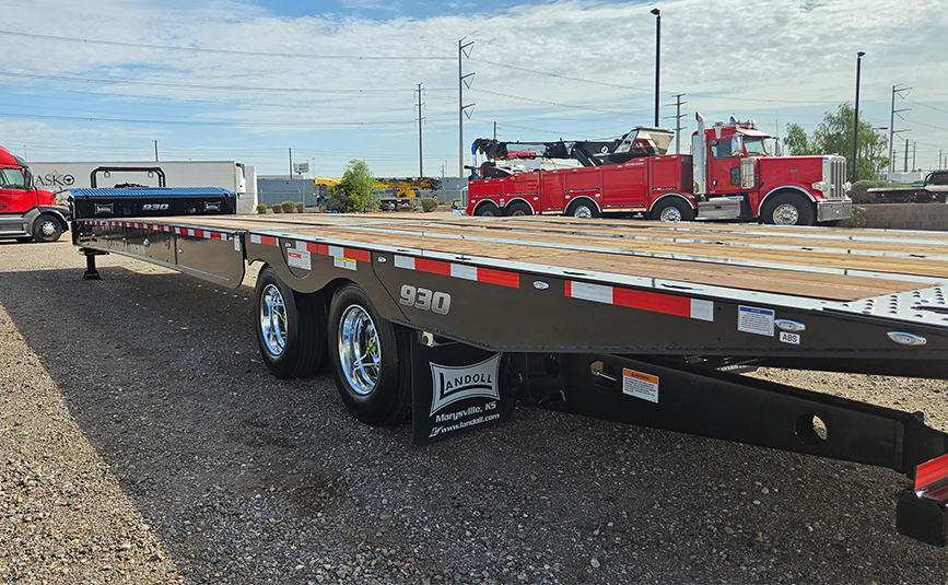 2027 landoll 930 51-15 black hydraulic tail trailer - 07 - driver side