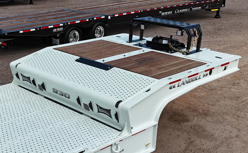 2027 landoll 930 traveling axle trailer white - 08 - top deck, winch