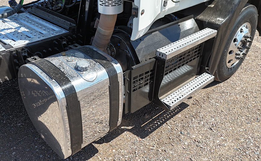 2018 Mack CXU613