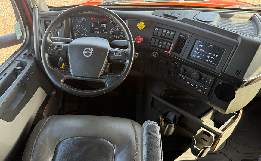 2024 Volvo VNKL64T860