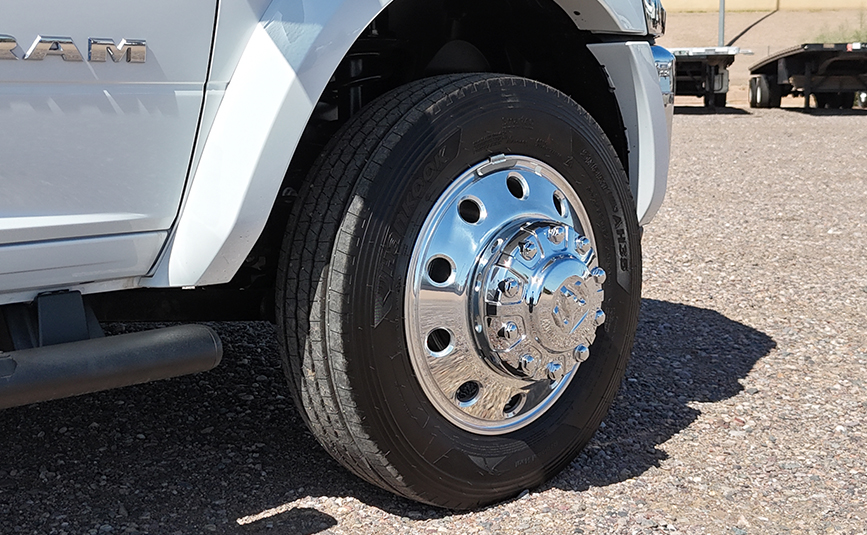 2026 Ram 5500 jerr-dan rollback tow truck - 16 - front tire
