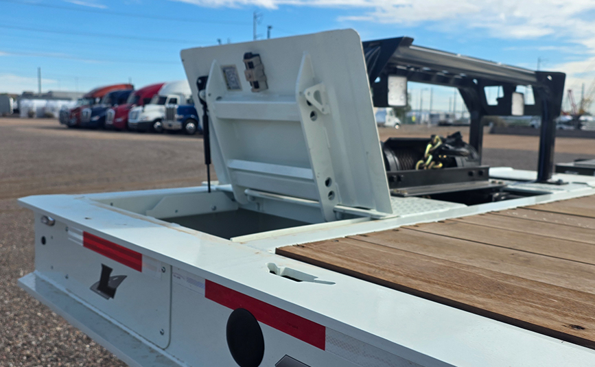 2027 landoll 440 50ca traveling axle trailer - 15 - toolbox