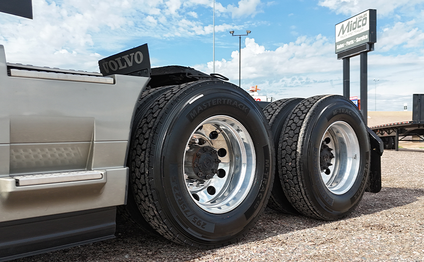 2023 Volvo VNL760