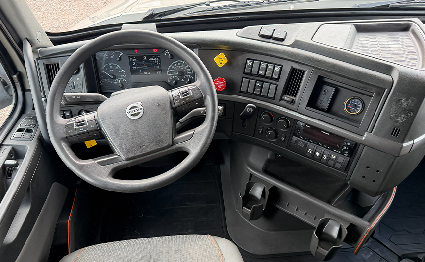 2023 Volvo VNL760