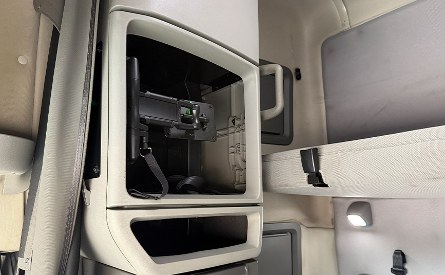 2023 Volvo VNL760