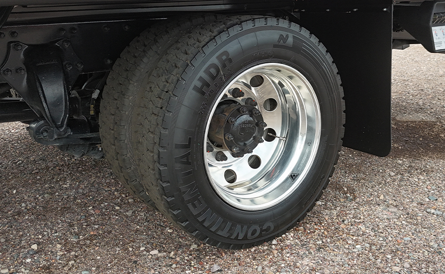 2027 freightliner m2 - jerr-dan rollback tow truck - 24 - rear tires