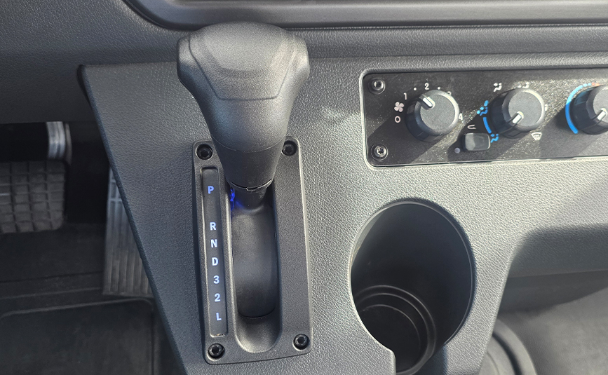 2027 freightliner m2 - jerr-dan rollback tow truck - 30 - gear shift