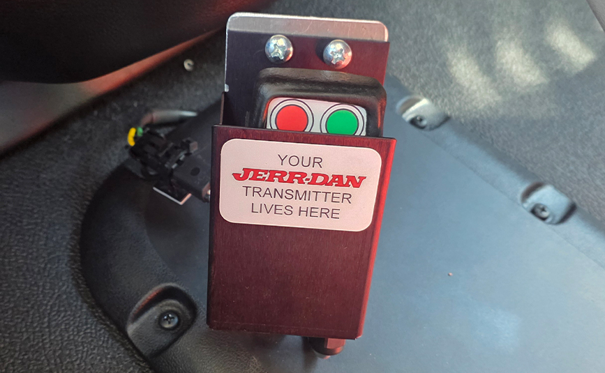 2027 peterbilt 567 jerr-dan industrial carrier tow truck - 26 - jerrdan remote